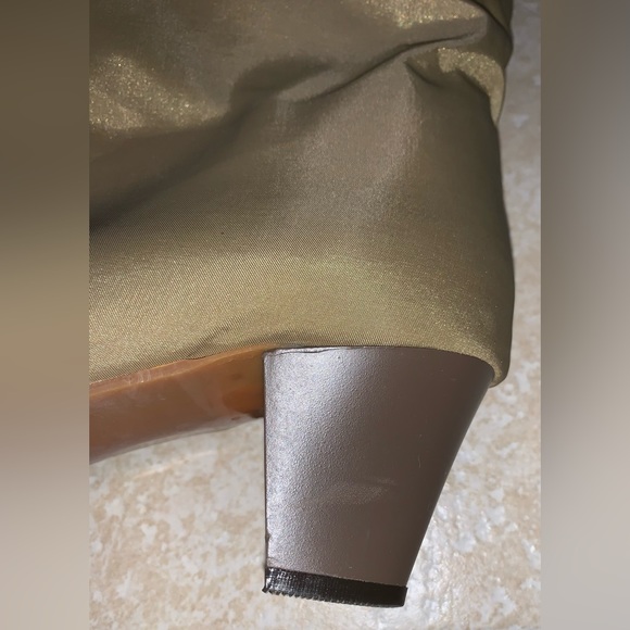 COBBIES satin Sherpa tassel boots women’s size 8.5 - Picture 7 of 16